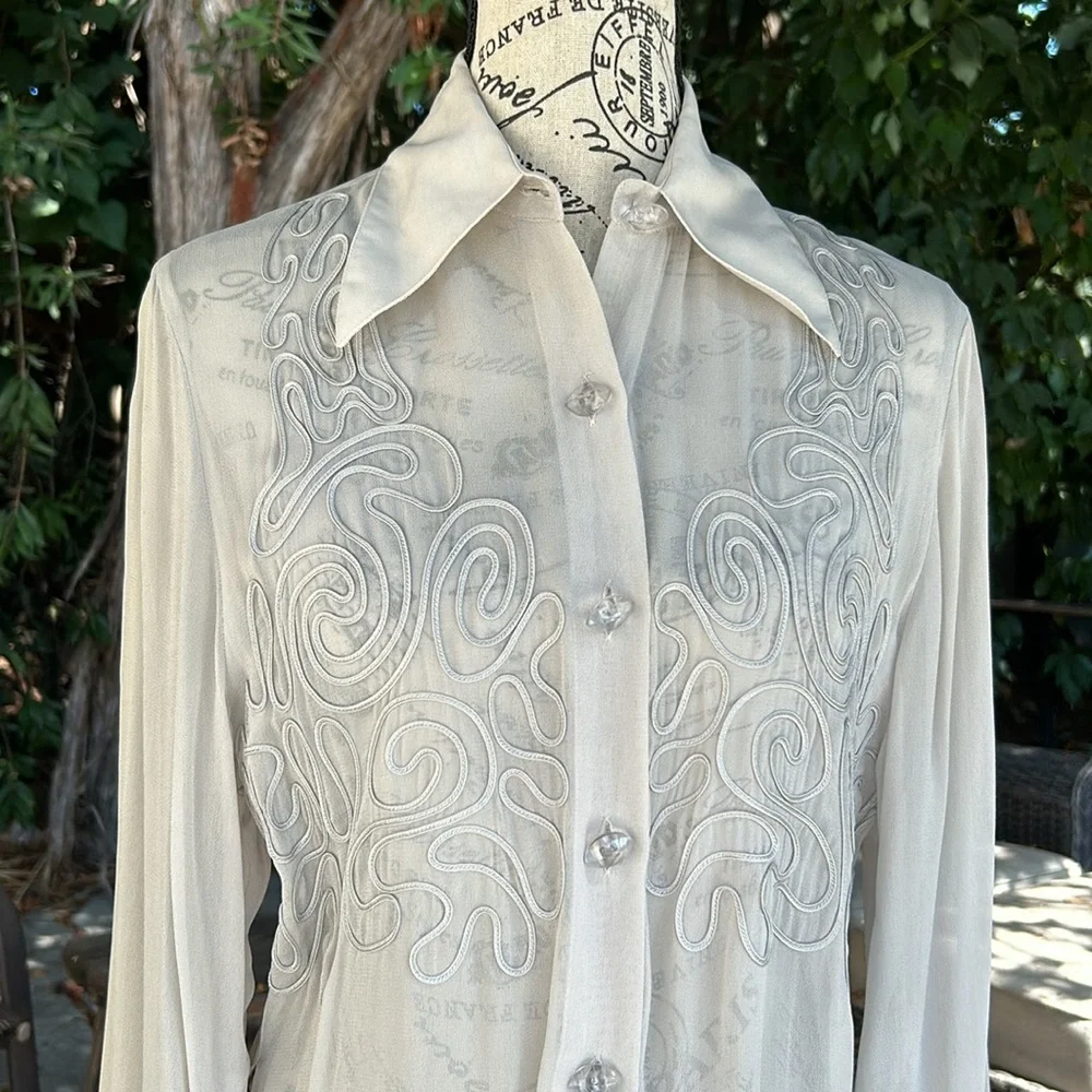 NWOT Vintage never worn Soutache blouse in light grey size 1 (small) - Picture 3 of 6